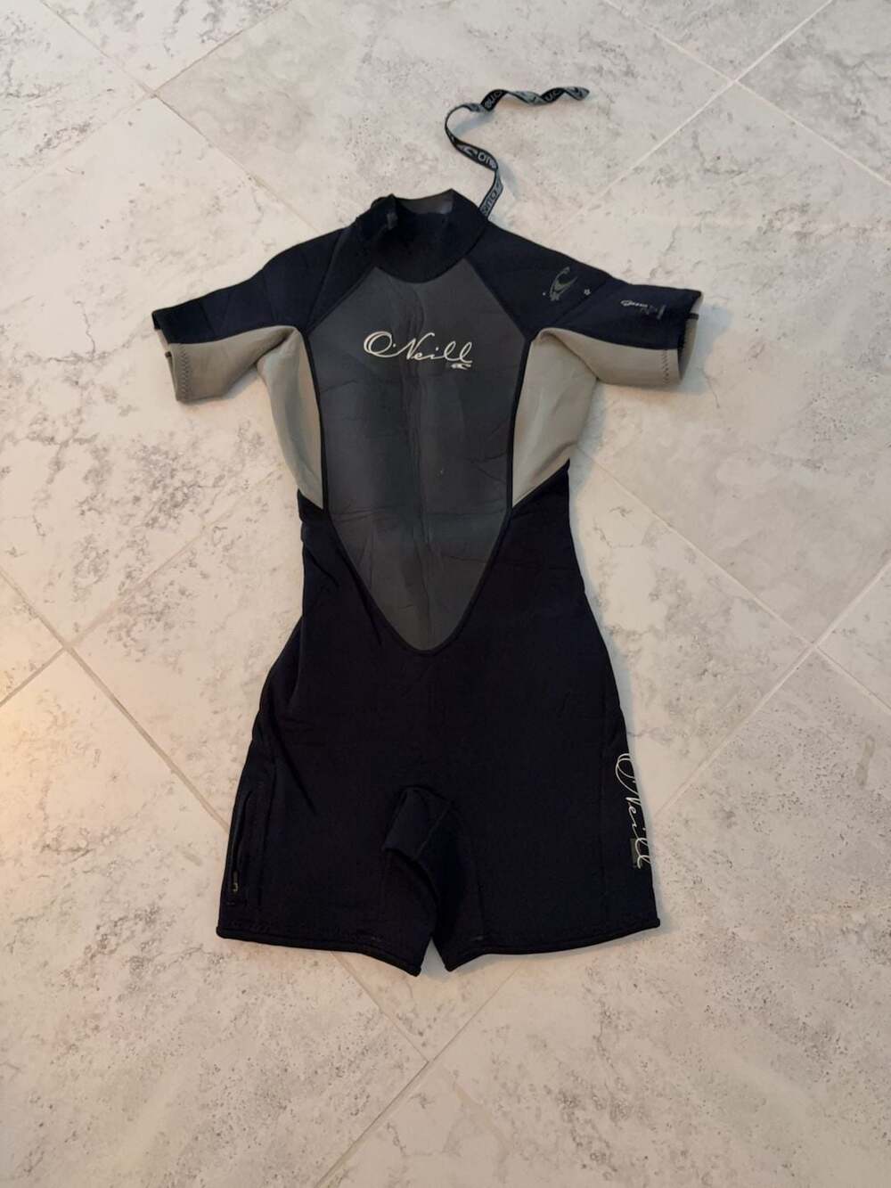 O'Neill Gooru 2/1 Shorty Wetsuit Size 8